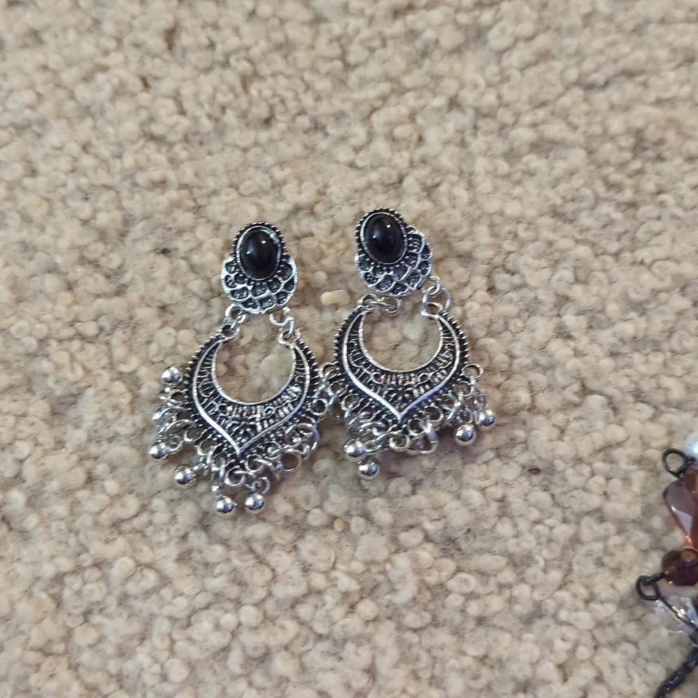 N/A jewelry bundle